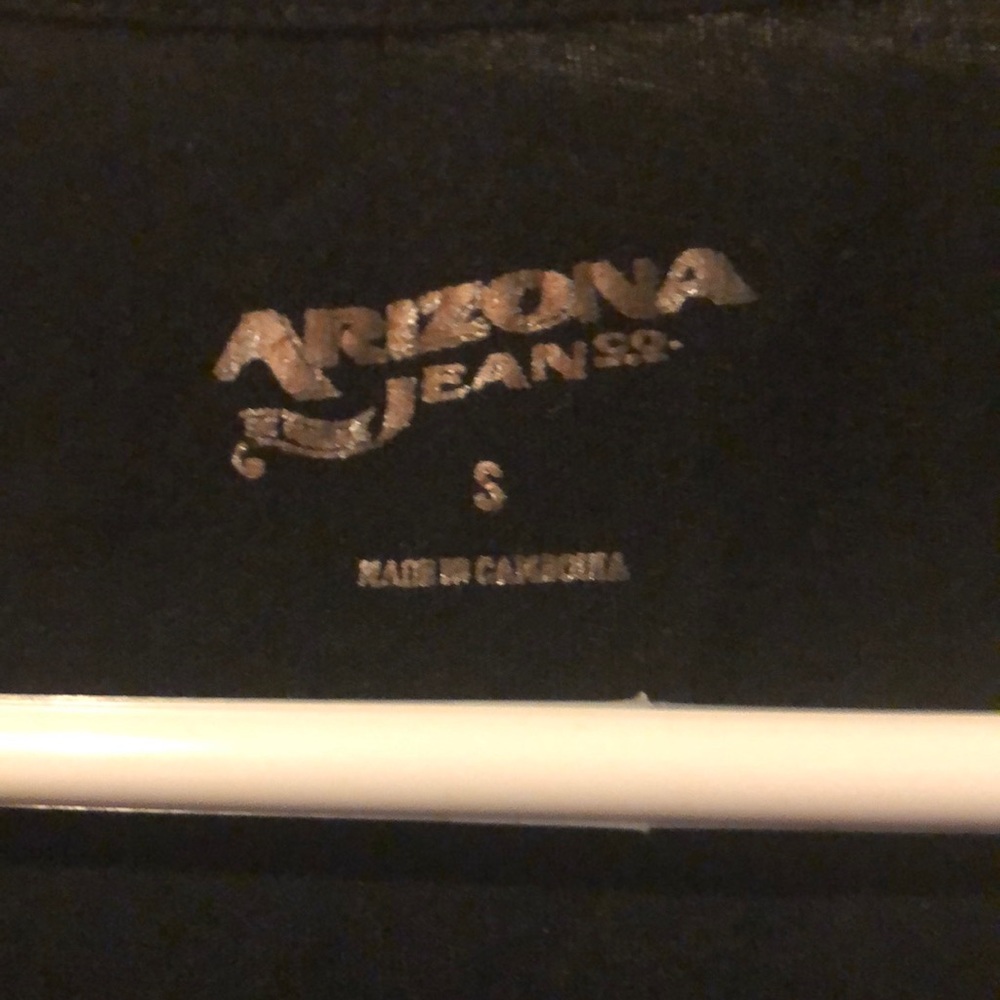 Black tee - Picture 3 of 3